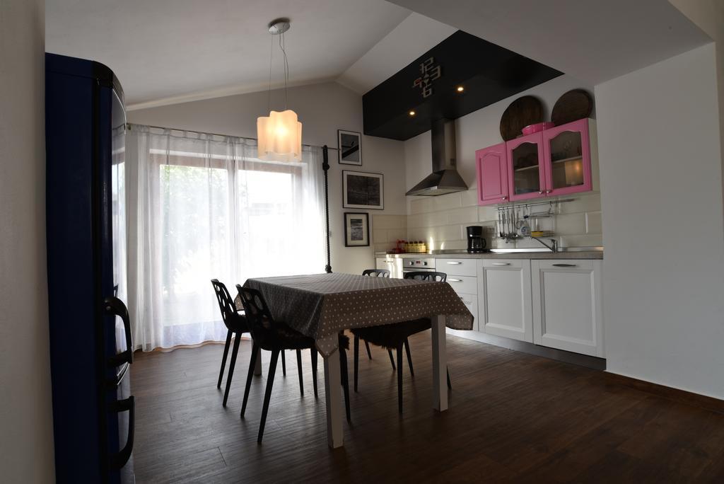 Holiday Home Brhanici Svetvinčenat Екстериор снимка